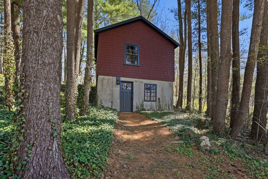 512 Spring Street Marshfield, MA 02050 - Photo 28 of 34