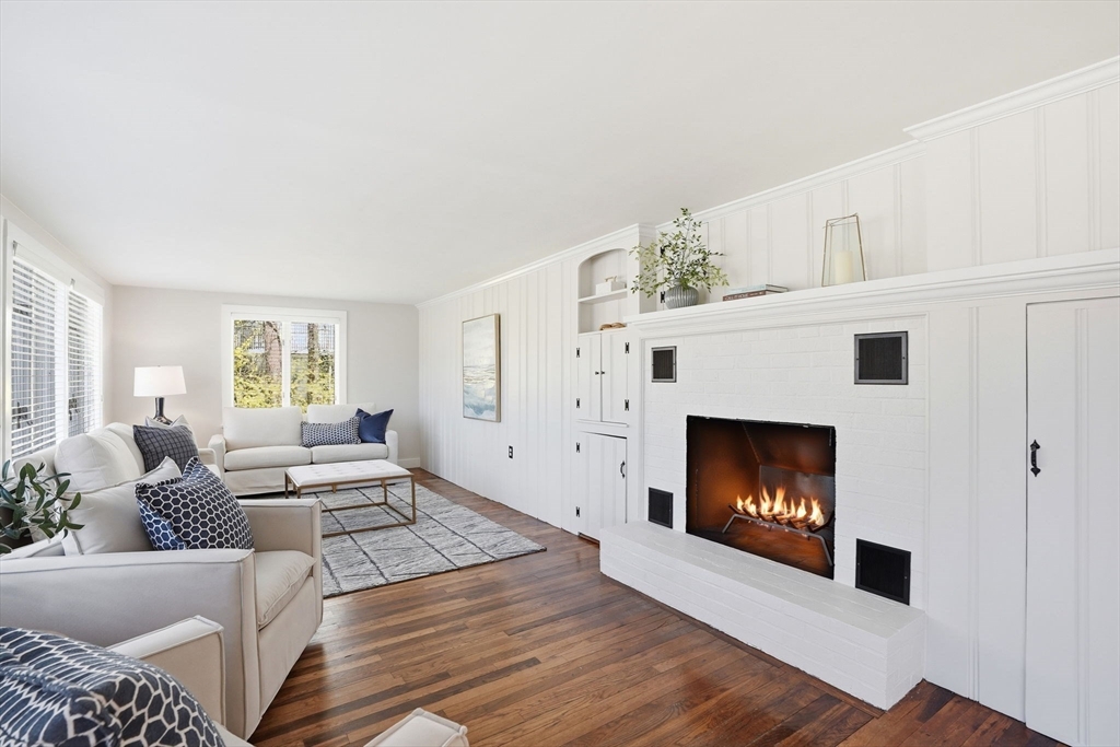 512 Spring Street Marshfield, MA 02050 - Photo 9 of 34
