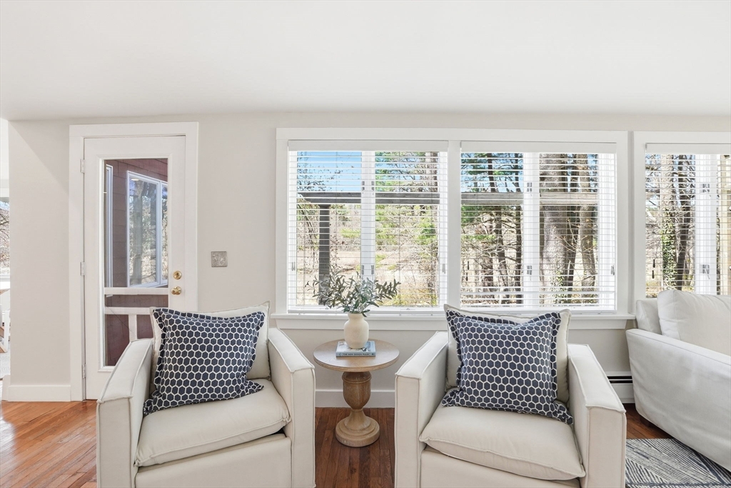 512 Spring Street Marshfield, MA 02050 - Photo 10 of 34