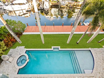 $4,395,000 | 450 Victoria Terrace, Fort Lauderdale, FL 33301