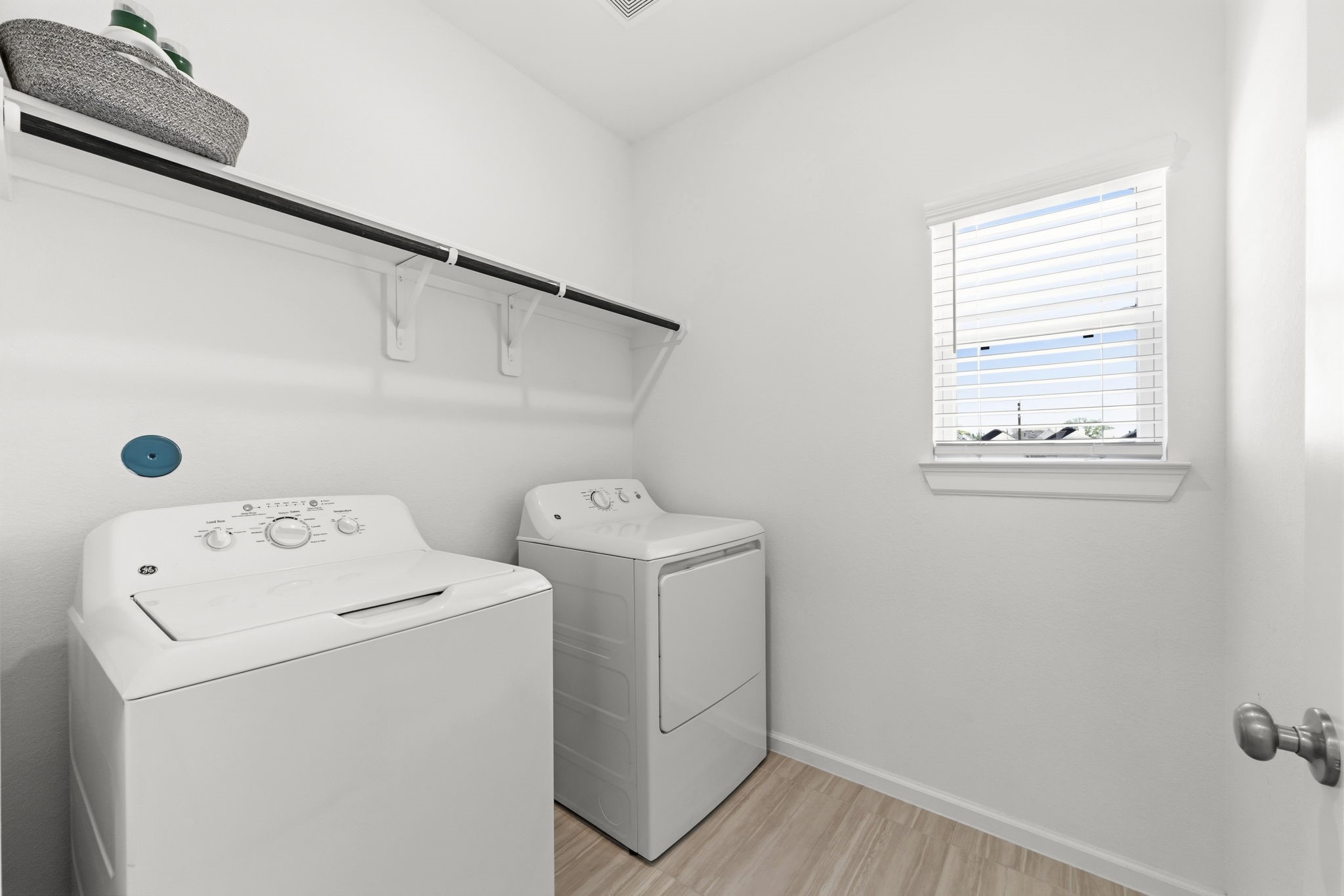 5604 Green Rise Lane Houston, TX 77091 - Photo 21 of 30 Gallery Image 21