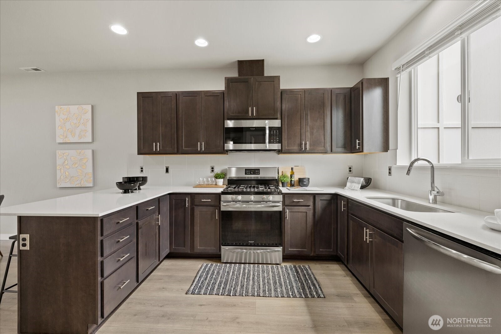 19404 36th Avenue Southeast, Unit D Bothell, WA 98012 - Photo 9 of 33