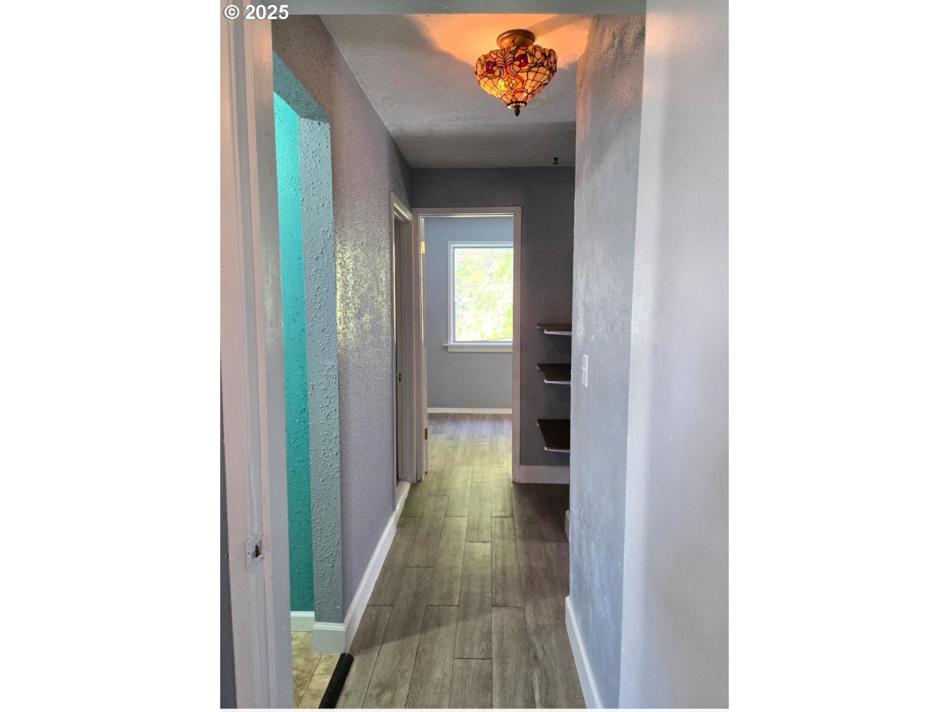 57036 Wamic Market Road Wamic, OR 97063 - Photo 29 of 31 a view of a hallway with a dining room