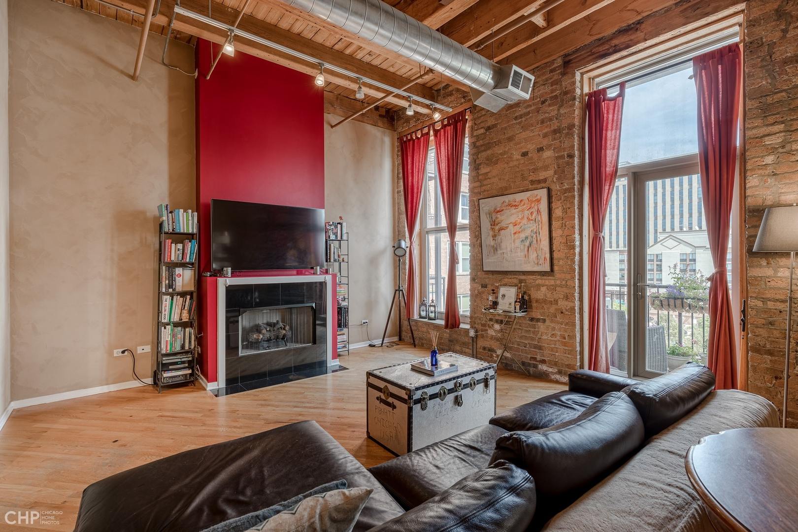 550 West Harrison Street, Unit 452 Chicago, IL 60607 - Photo 3 of 14