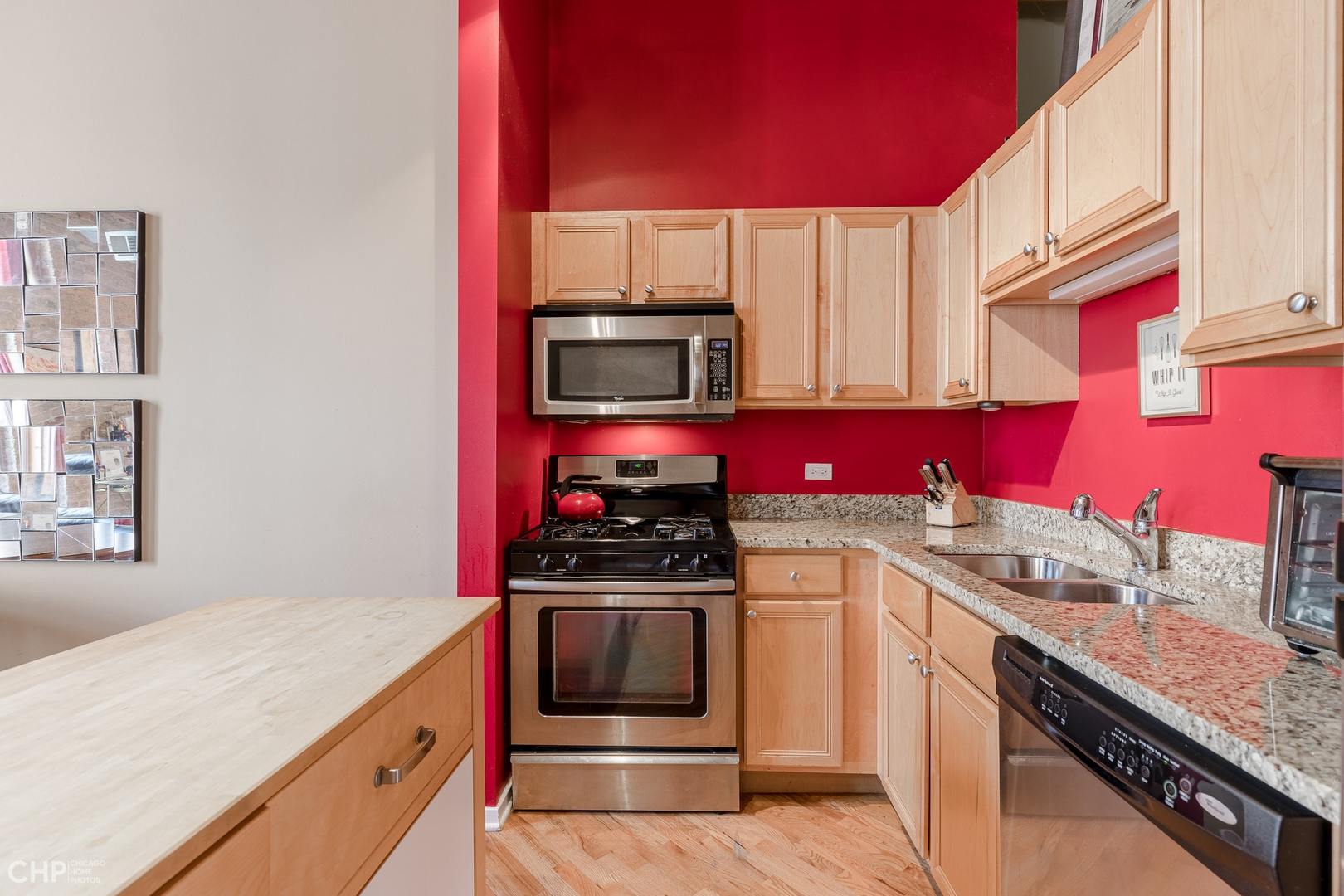 550 West Harrison Street, Unit 452 Chicago, IL 60607 - Photo 9 of 14