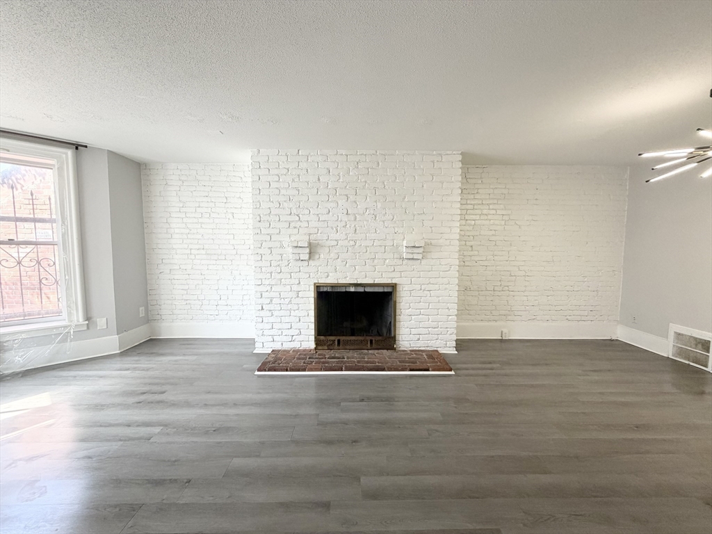 70 Temple Street, Unit 1 Springfield, MA 01105 - Photo 5 of 11
