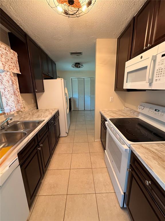 340 Azalea Road Venice, FL 34293 - Photo 4 of 10