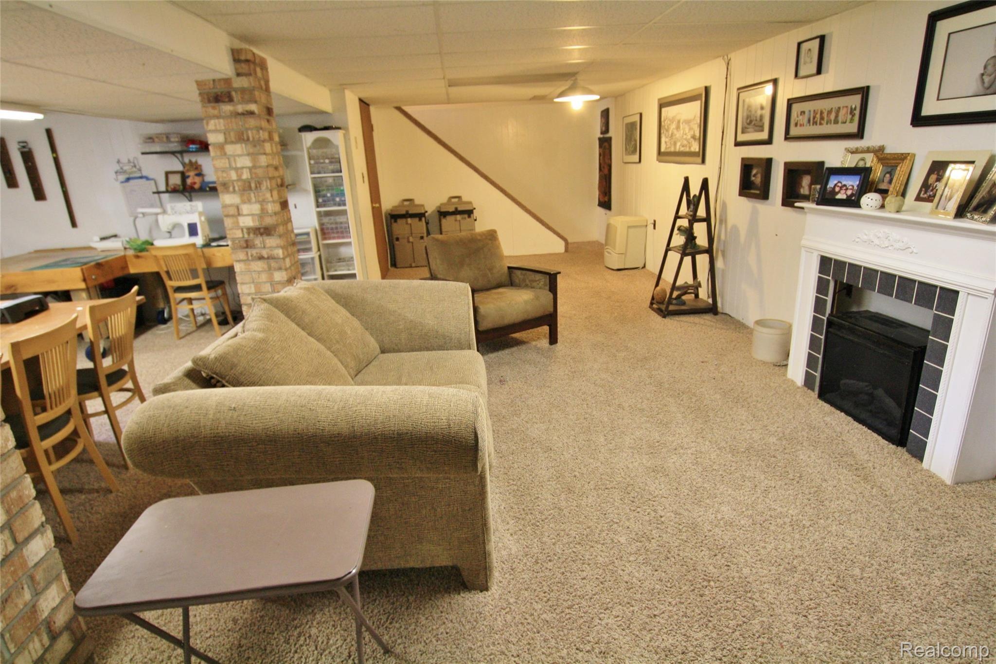 3166 Red Barn Road Flint, MI 48507 - Photo 34 of 34 RedBarn 060.JPG