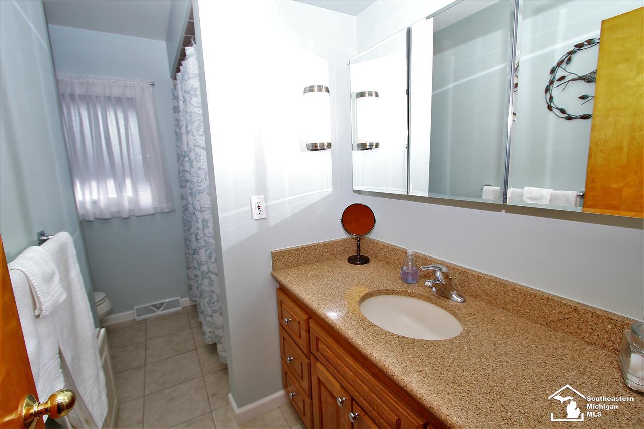 803 Ruff Drive Monroe, MI 48162 - Photo 34 of 47 Gallery Image 34