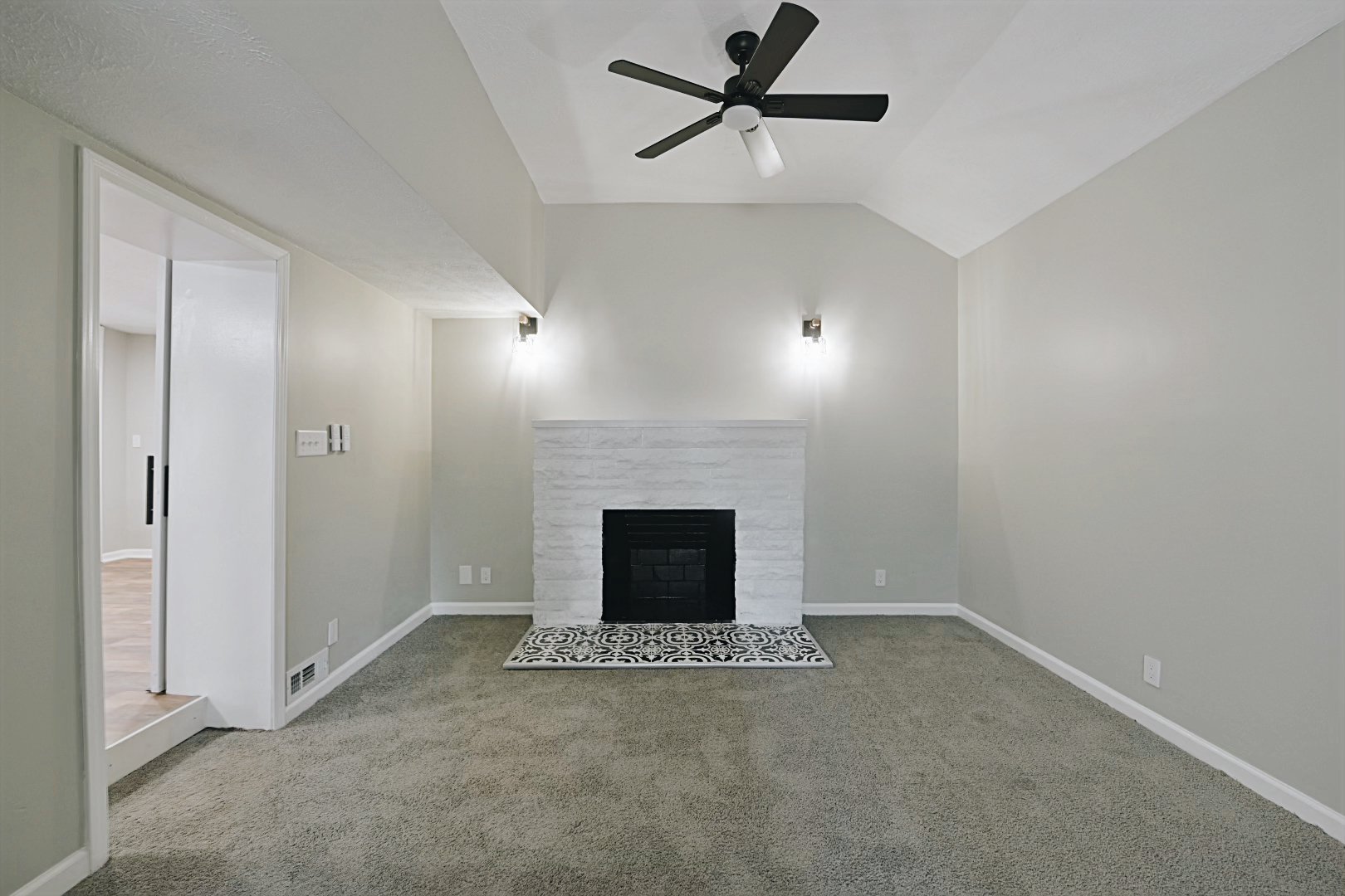 4028 Cossell Road Indianapolis, IN 46222 - Photo 12 of 29 Gallery Image 12