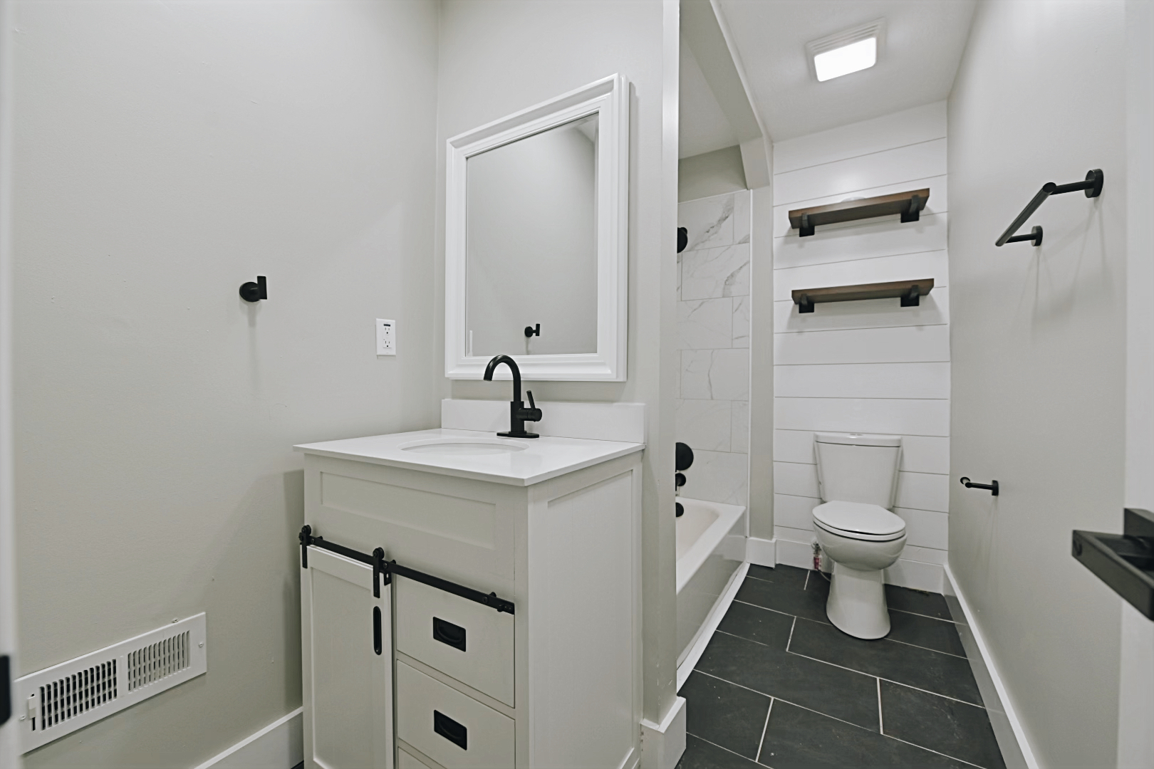 4028 Cossell Road Indianapolis, IN 46222 - Photo 18 of 29 Gallery Image 18