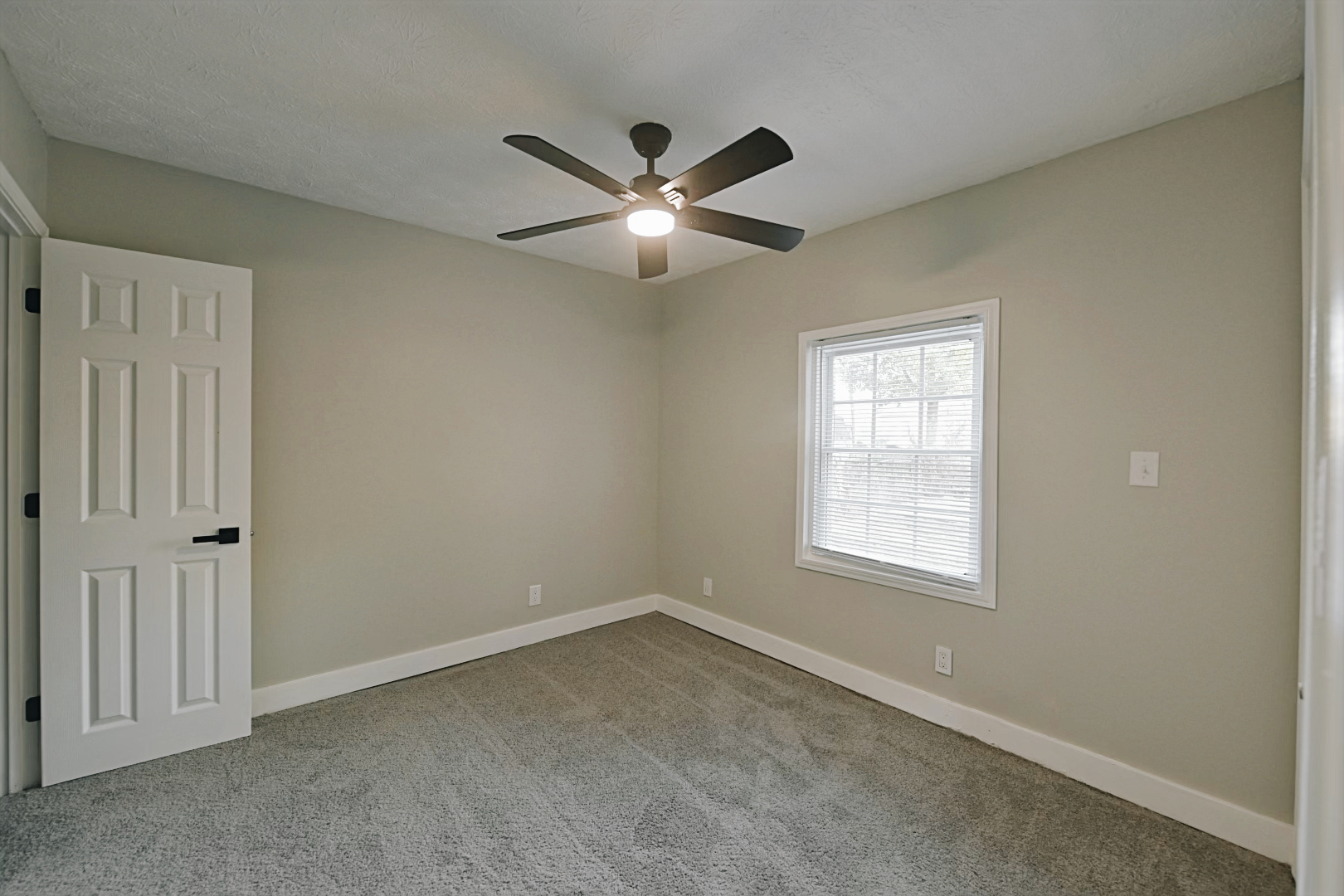 4028 Cossell Road Indianapolis, IN 46222 - Photo 20 of 29 Gallery Image 20