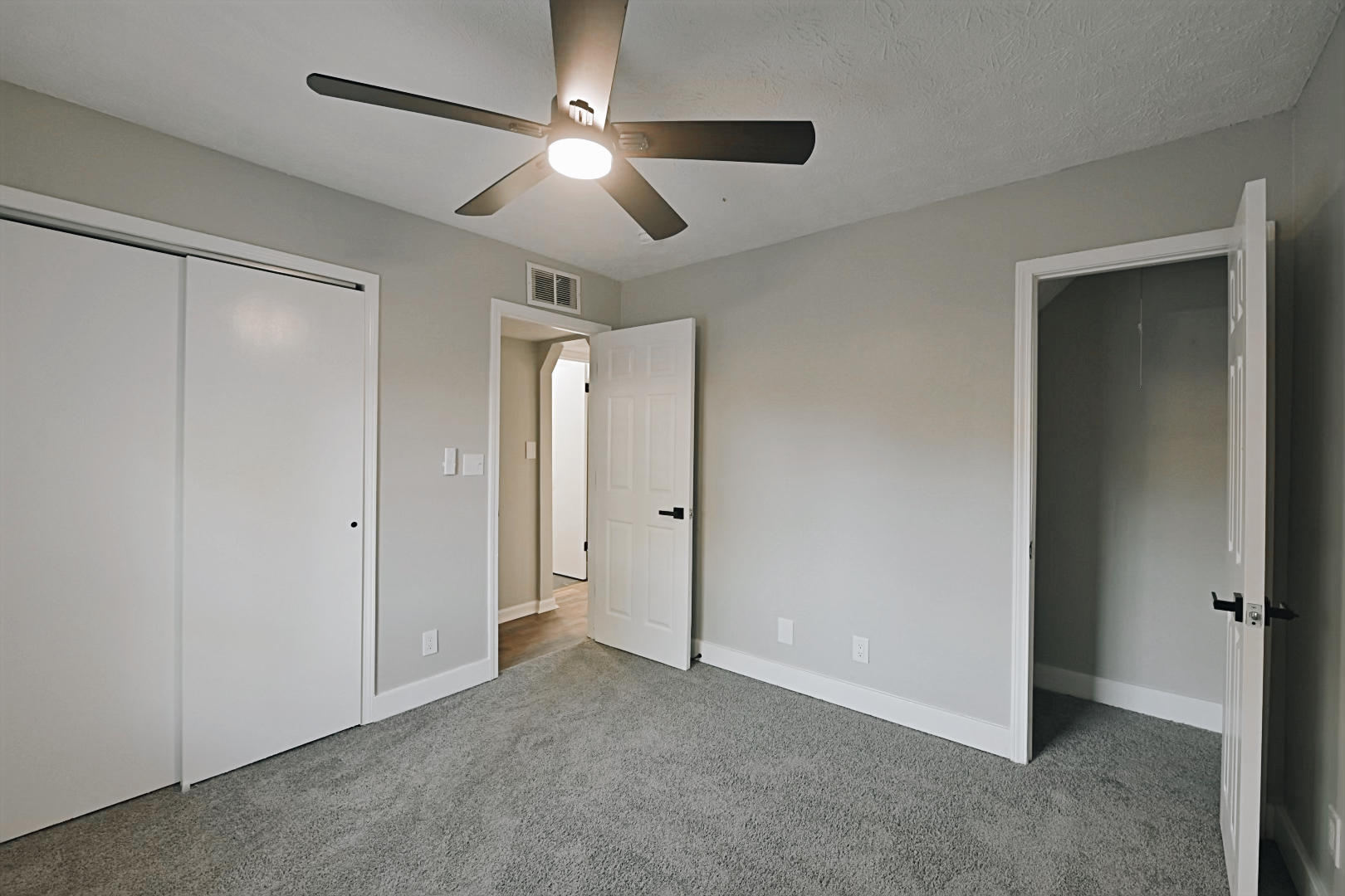 4028 Cossell Road Indianapolis, IN 46222 - Photo 21 of 29 Gallery Image 21