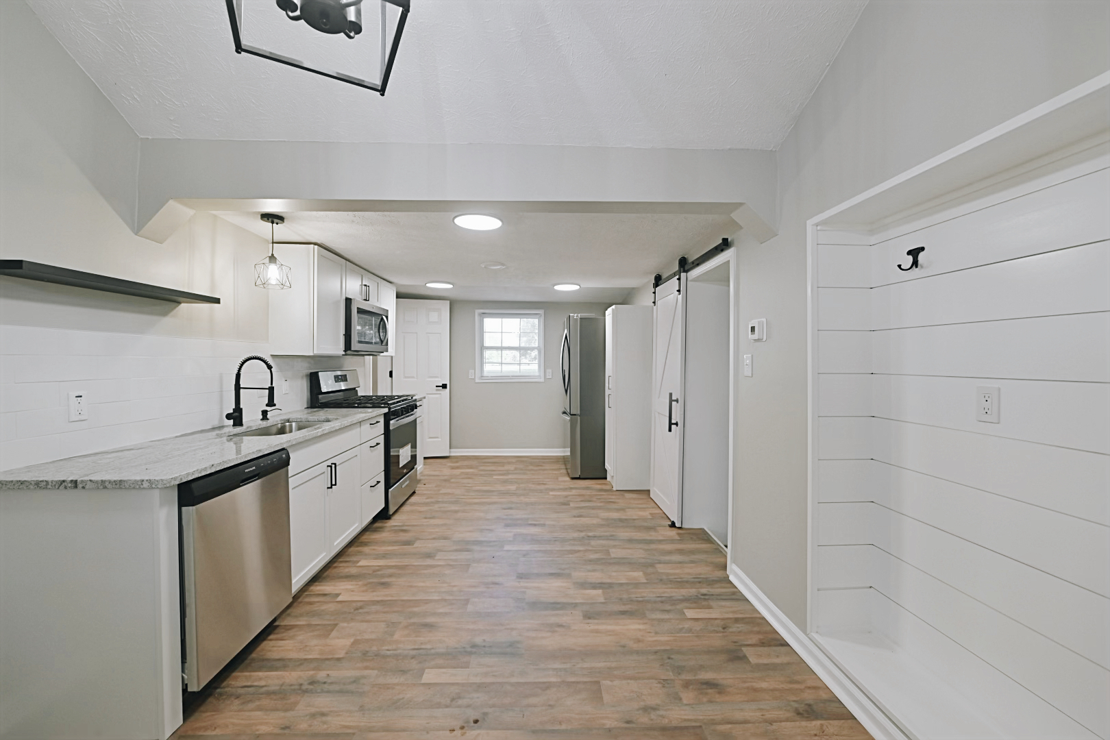 4028 Cossell Road Indianapolis, IN 46222 - Photo 4 of 29 Gallery Image 4