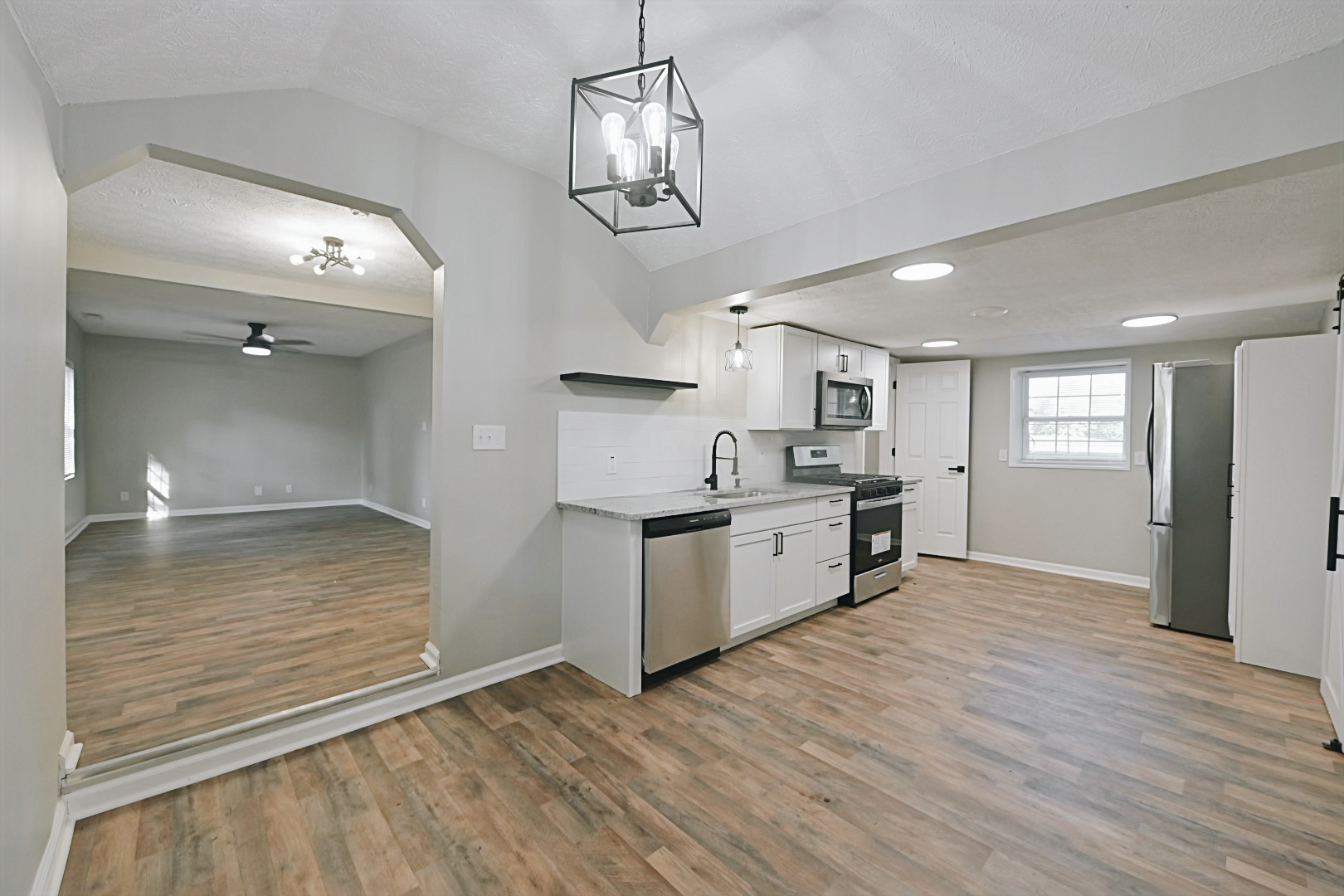 4028 Cossell Road Indianapolis, IN 46222 - Photo 7 of 29 Gallery Image 7
