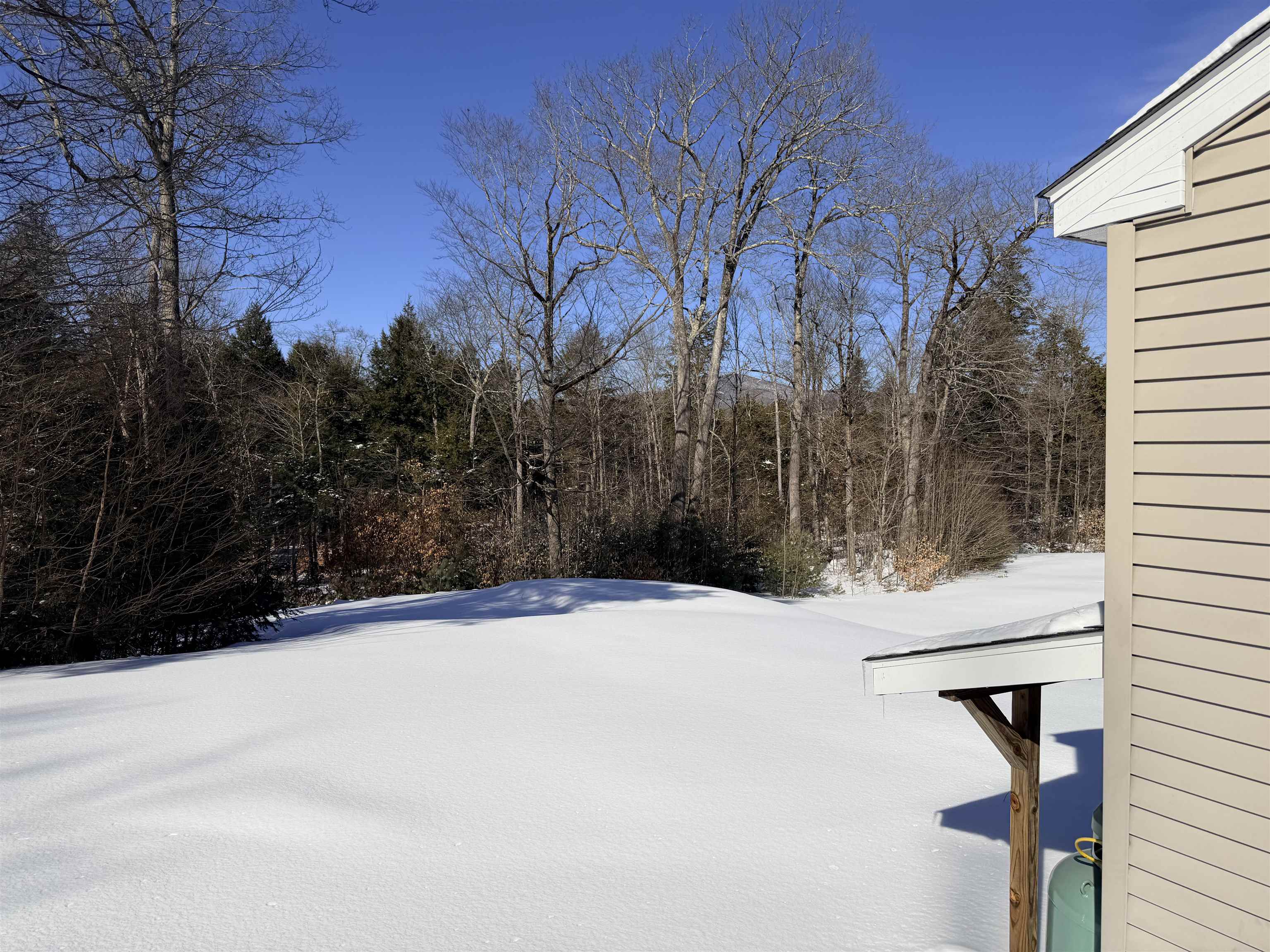 98 Ledge Hill Road Tuftonboro, NH 03816 - Photo 3 of 24
