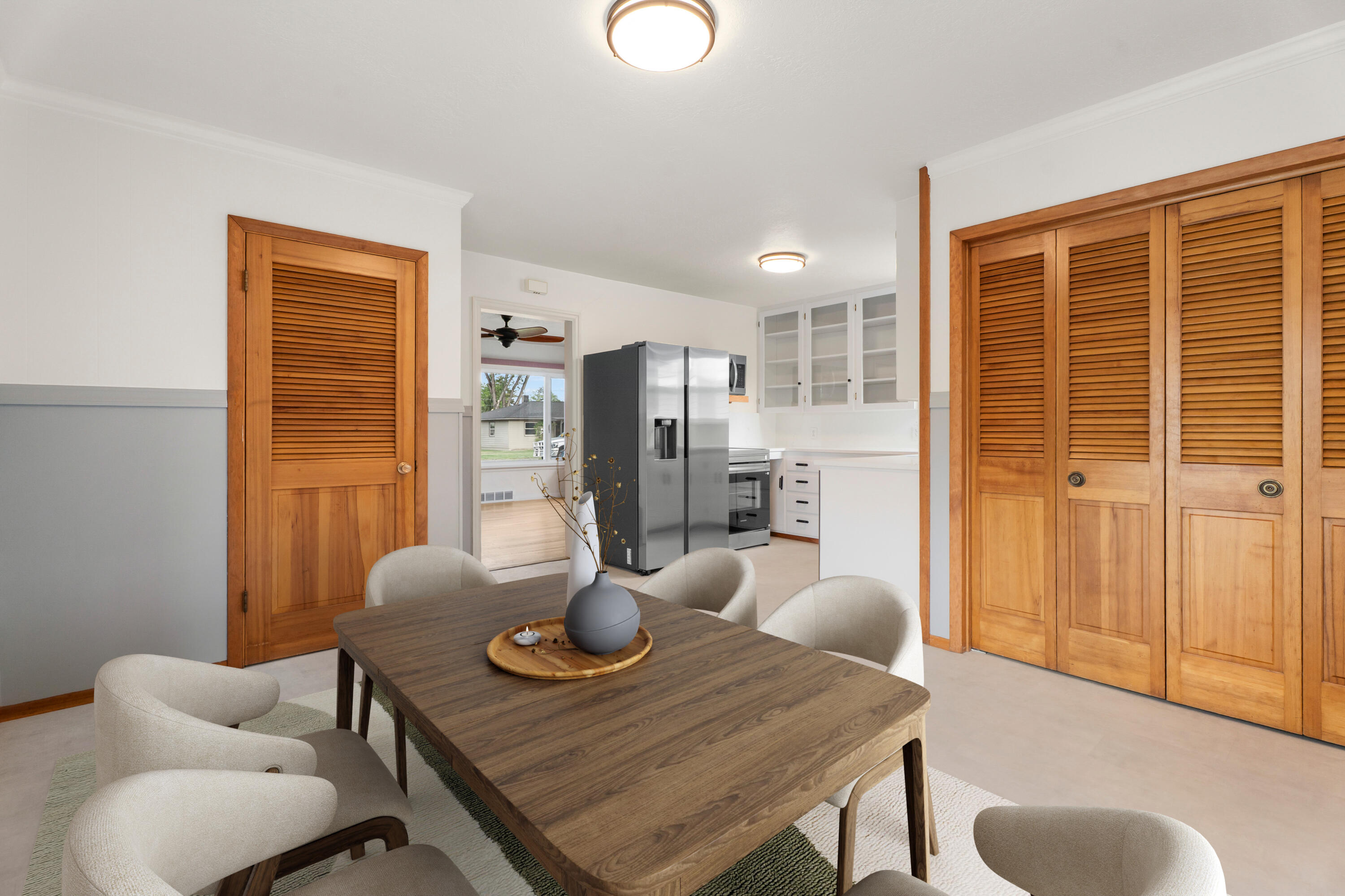 946 Southwest 13th Street Redmond, OR 97756 - Photo 14 of 49 a dining room with furniture and wooden floor
