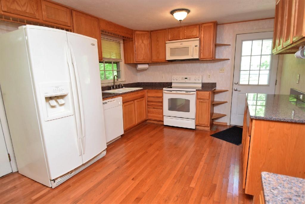 6348 Back Creek Road Boones Mill, VA 24065 - Photo 3 of 39 DSC_0011