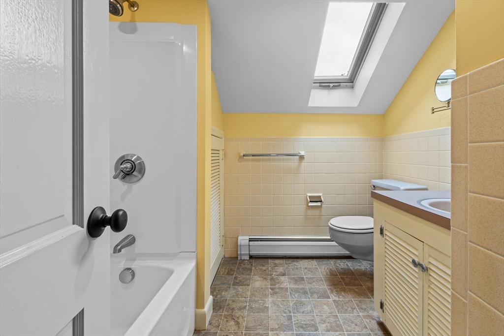 16 Morses Lane Acushnet, MA 02743 - Photo 20 of 42