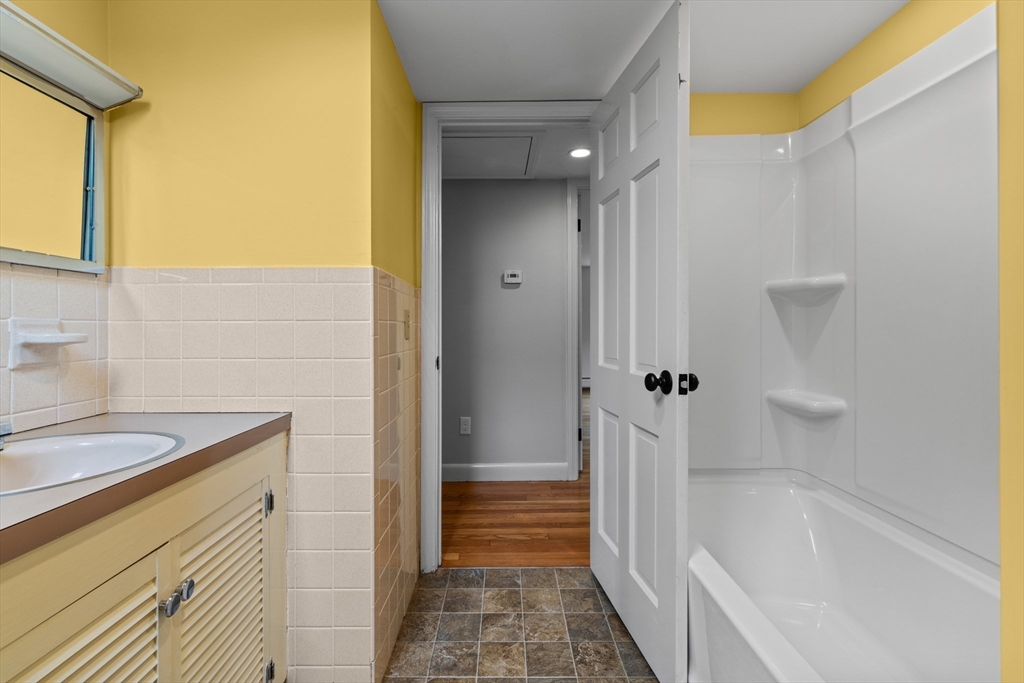 16 Morses Lane Acushnet, MA 02743 - Photo 21 of 42