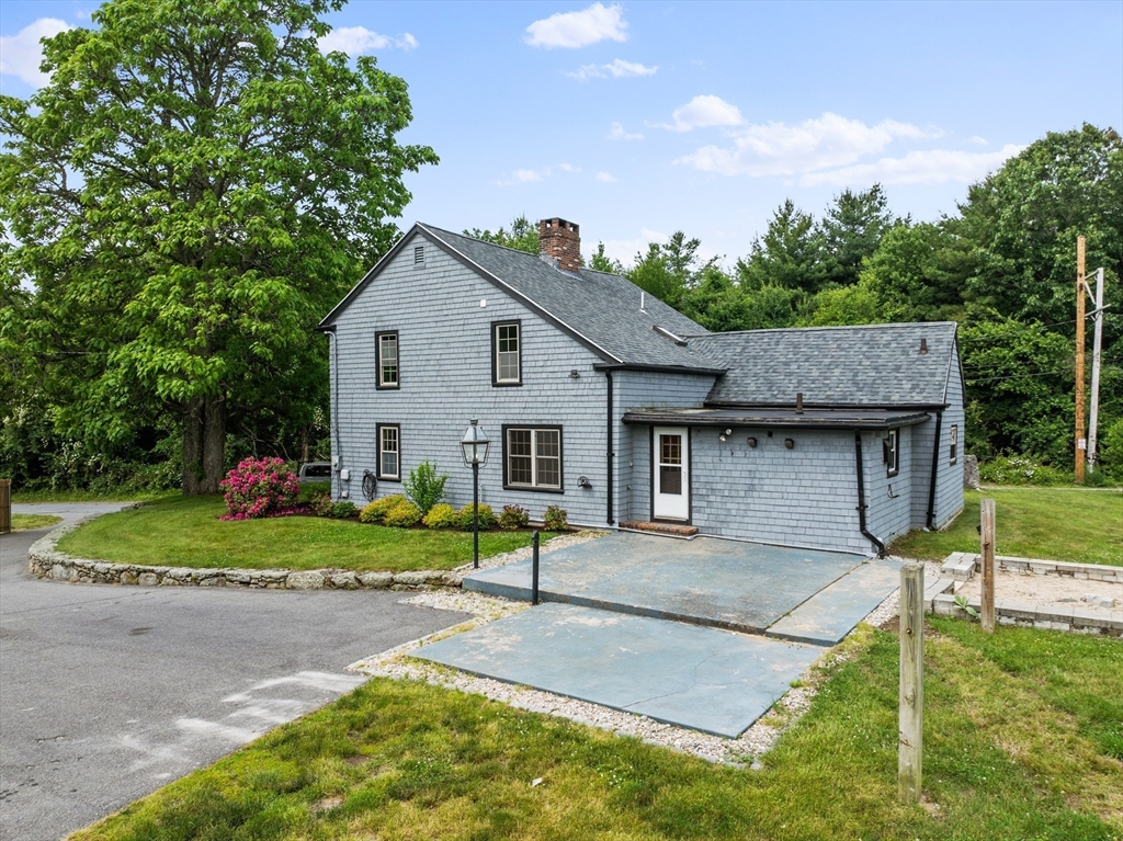 16 Morses Lane Acushnet, MA 02743 - Photo 4 of 42