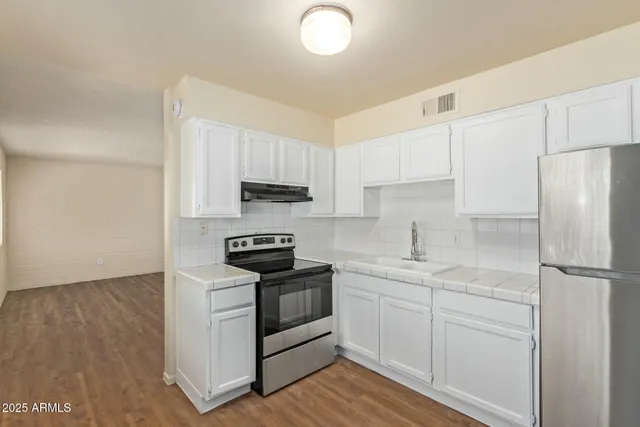 $1,150 | 3415 East Earll Drive, Unit 7, Phoenix, AZ 85018