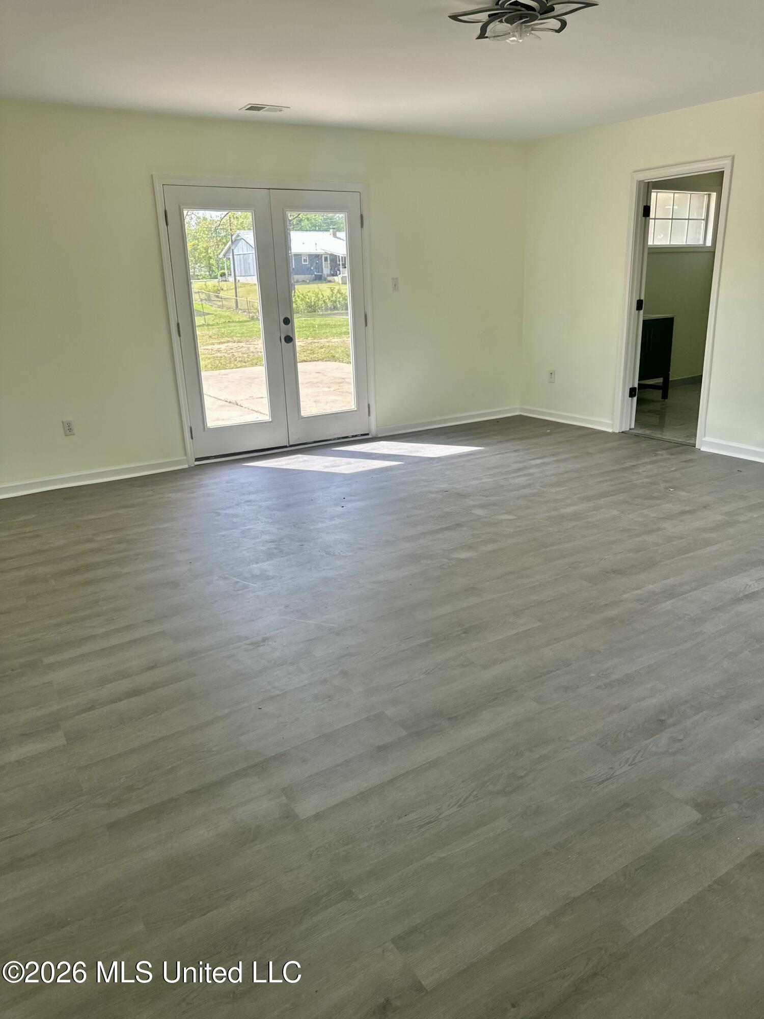 209 Elm Road Batesville, MS 38606 - Photo 13 of 18 IMG_5124