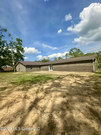 $2,000 | 209 Elm Road, Batesville, MS 38606
