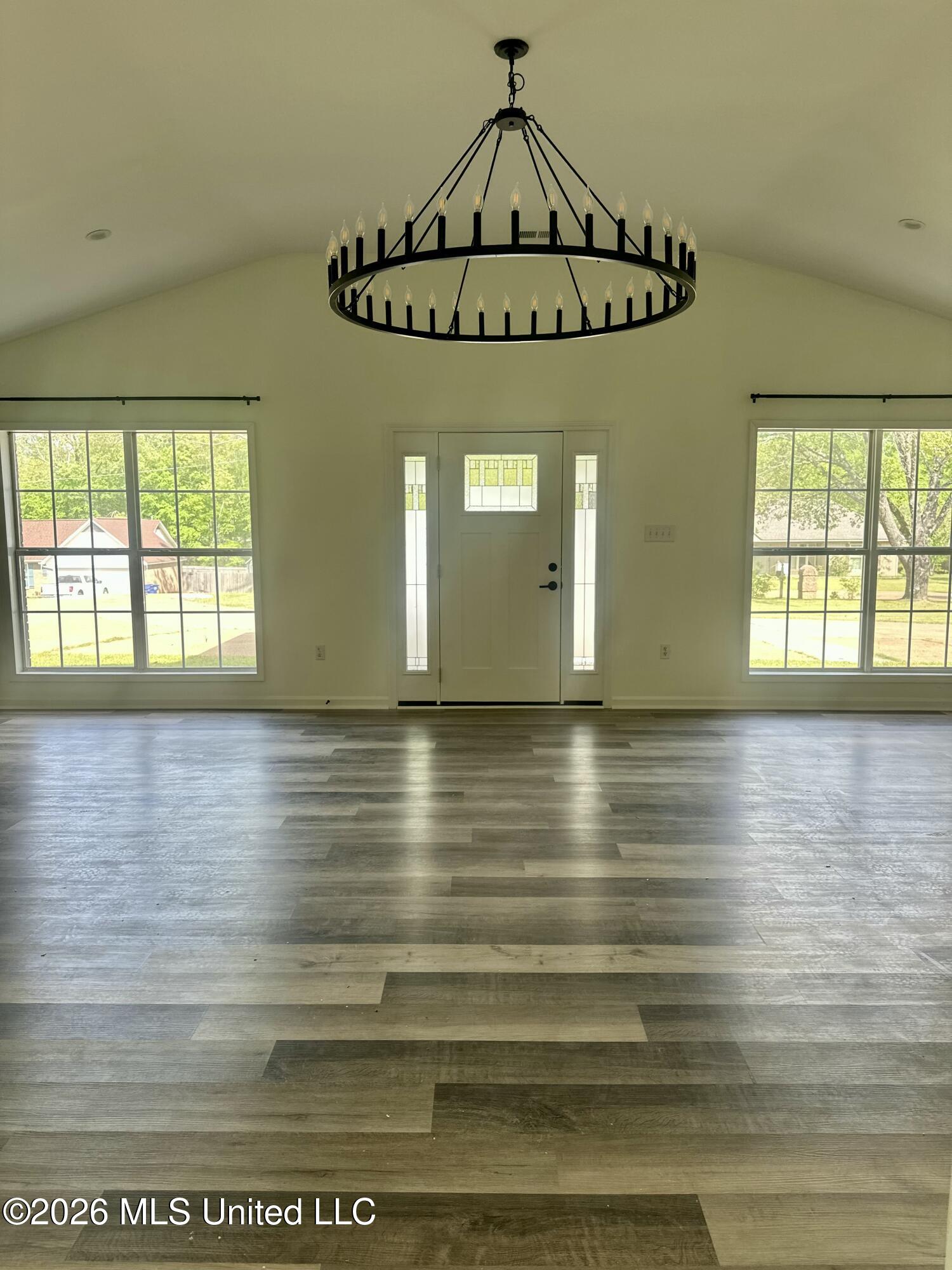 209 Elm Road Batesville, MS 38606 - Photo 3 of 18 IMG_5123