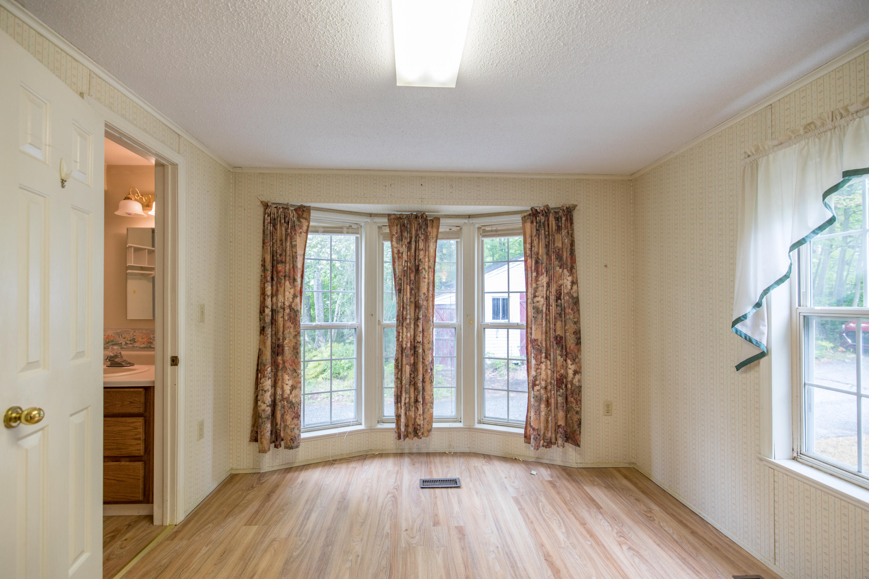 51 Pulsifer Road Poland, ME 04274 - Photo 13 of 32 6I3A4009