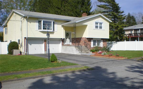 3 Grant Street Woburn, MA 01801 - Photo 2 of 14
