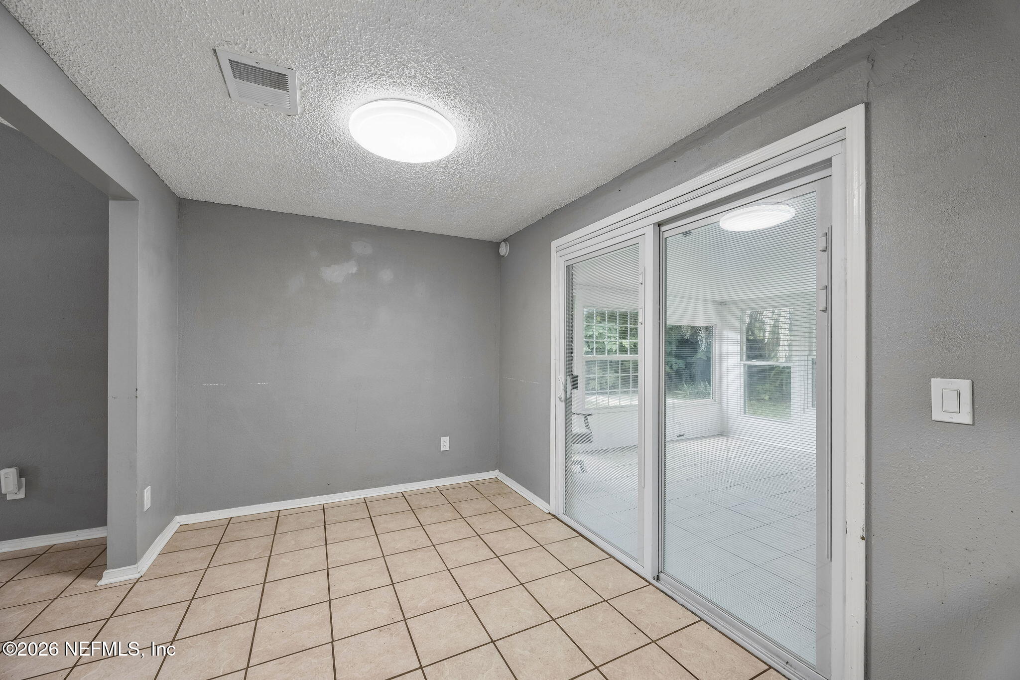 2586 Spring Lake Road West Jacksonville, FL 32210 - Photo 11 of 28 11-web-or-mls-20_2586 Spring Lake Rd W