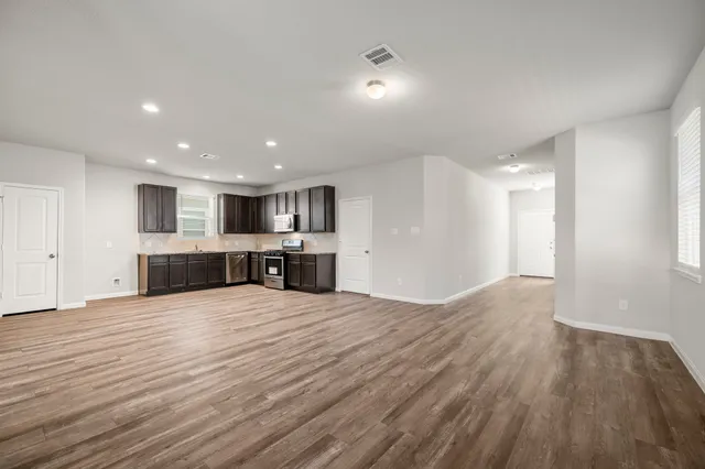 $250,000 | 3571 Cannon Drive, Conroe, TX 77301