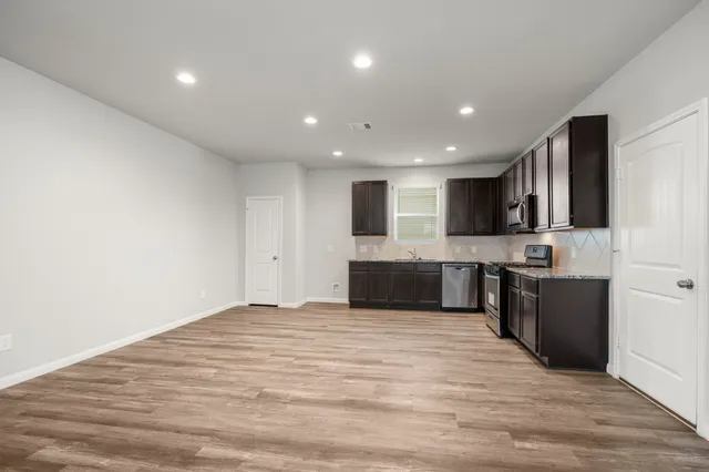 $250,000 | 3571 Cannon Drive, Conroe, TX 77301