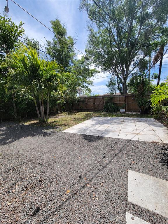 250 37th Street North St. Petersburg, FL 33713 - Photo 14 of 16 a view of backyard with green space