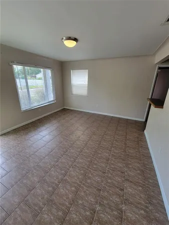 $2,010 | 250 37th Street North, St. Petersburg, FL 33713