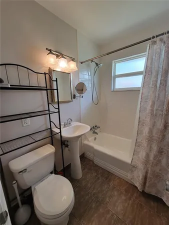 $2,010 | 250 37th Street North, St. Petersburg, FL 33713