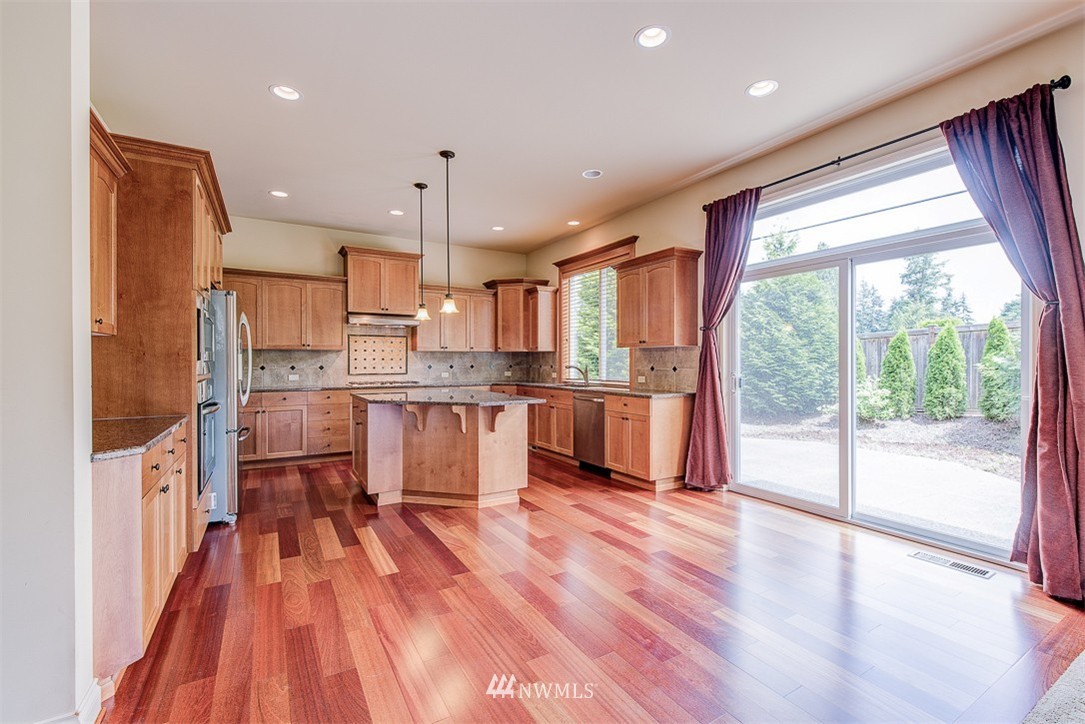 20200 86th Place Northeast Bothell, WA 98011 - Photo 9 of 23