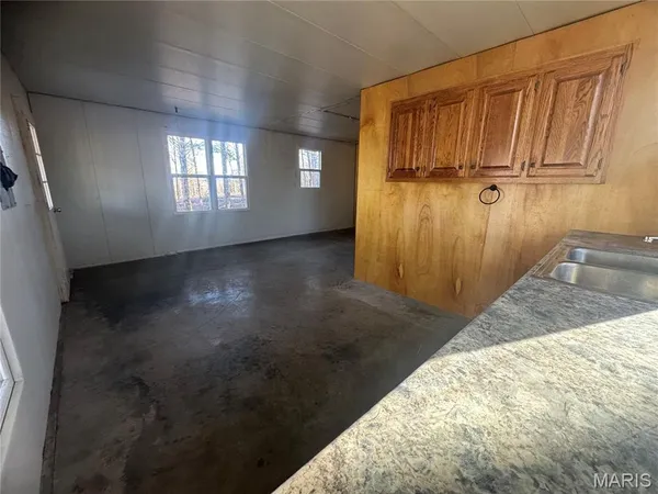 $180,000 | 42850 Maries Road 638, Dixon, MO 65459