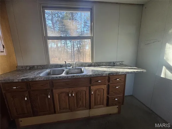 $180,000 | 42850 Maries Road 638, Dixon, MO 65459