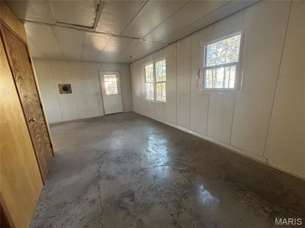 $180,000 | 42850 Maries Road 638, Dixon, MO 65459