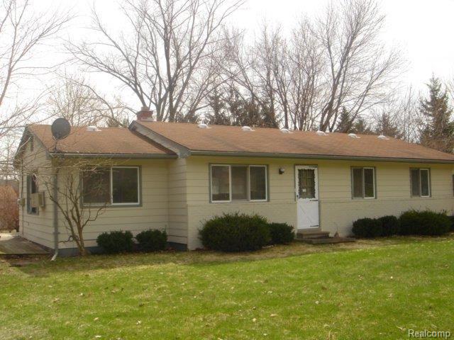 3555 West Tienken Road Rochester, MI 48309 - Photo 1 of 4 Tienken 026