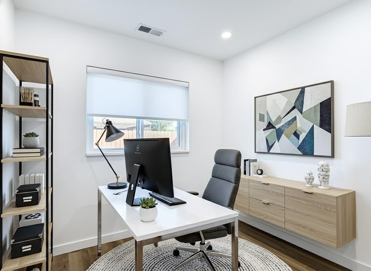 2565 Englewood Road Venice, FL 34293 - Photo 6 of 19 a workspace with furniture and window