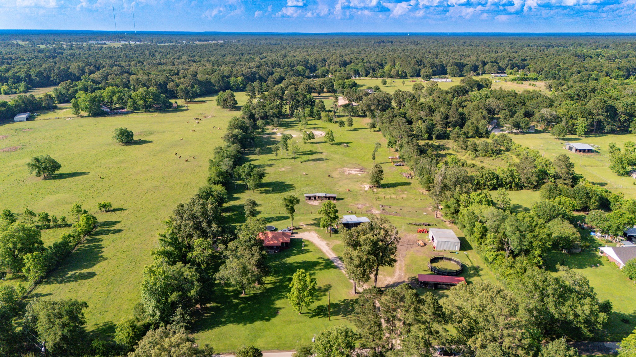 457 East Texas Road Lufkin, TX 75901 - Photo 8 of 44