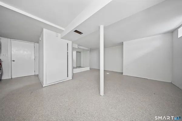 $3,000 | 33 Harland Avenue, Waterbury, CT 06705