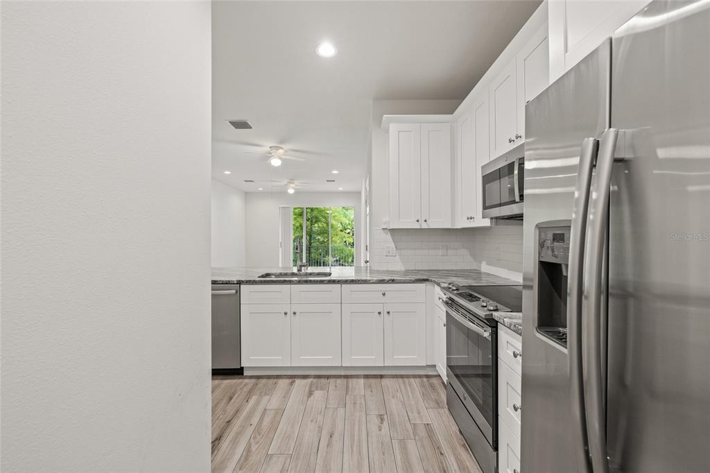 1950 Lake Ridge Boulevard Clearwater, FL 33763 - Photo 10 of 55