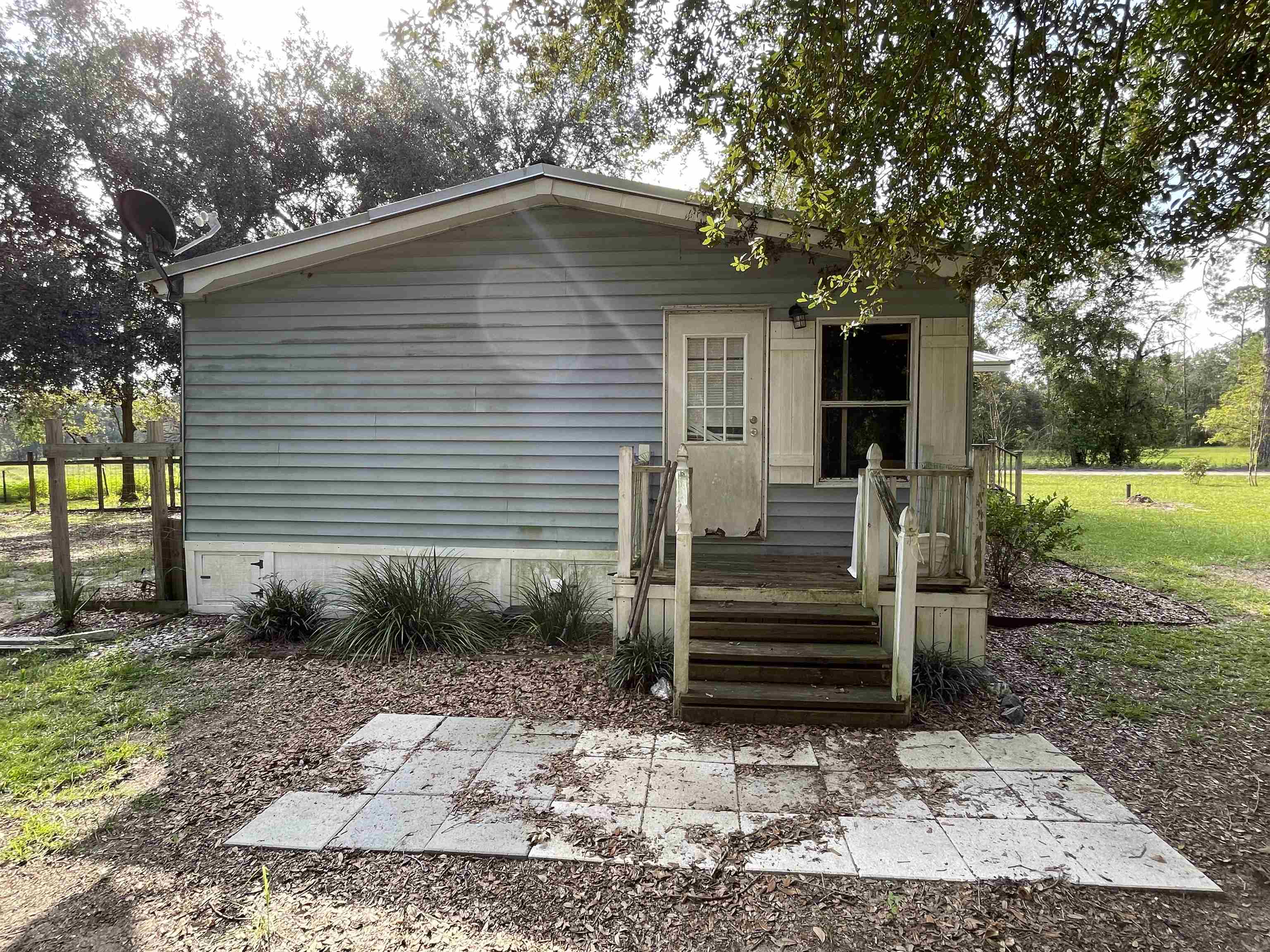 282 Northeast Paw Paw Street Pinetta, FL 32350 - Photo 11 of 50 Gallery Image 11