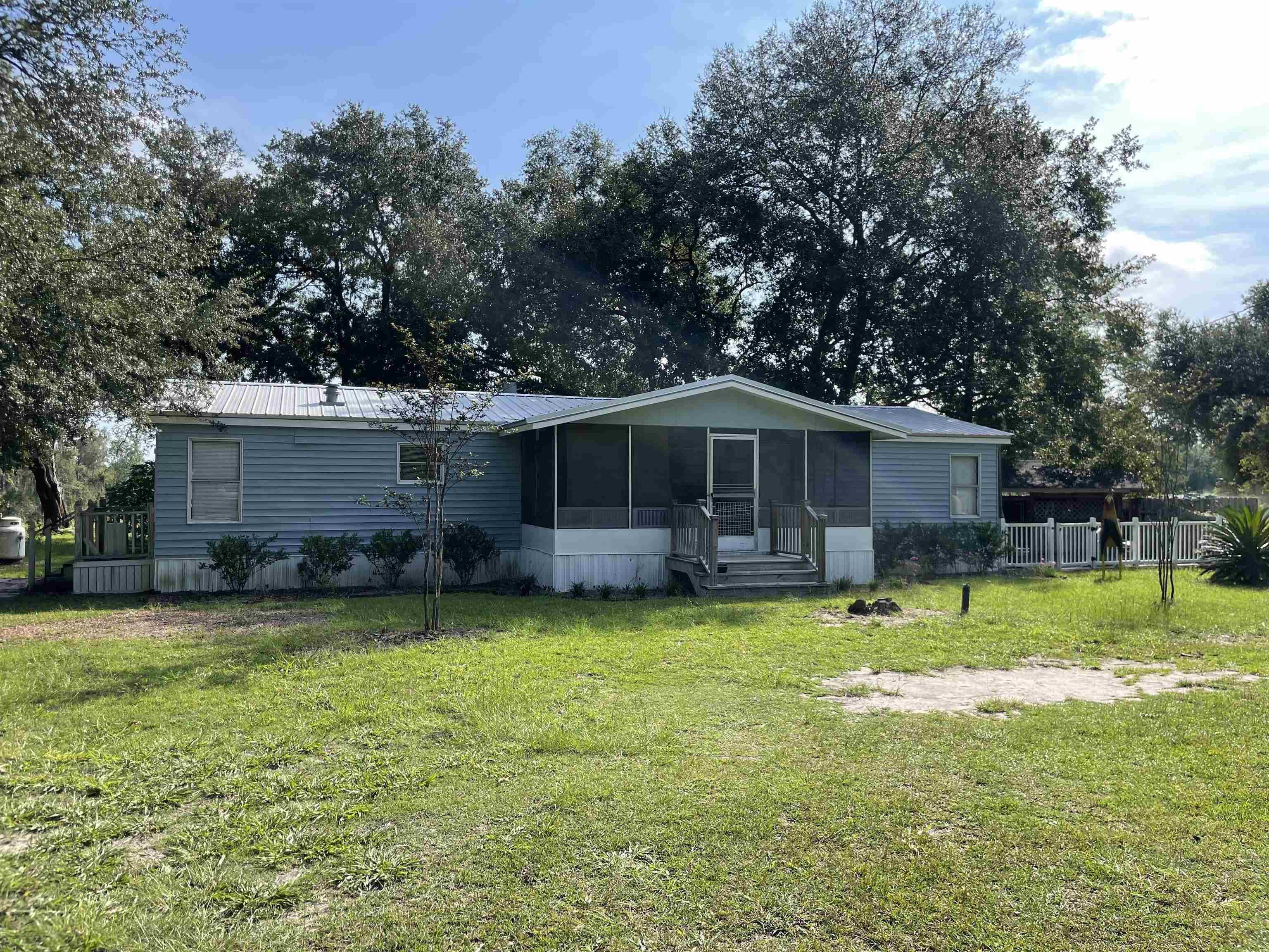 282 Northeast Paw Paw Street Pinetta, FL 32350 - Photo 10 of 50 Gallery Image 10