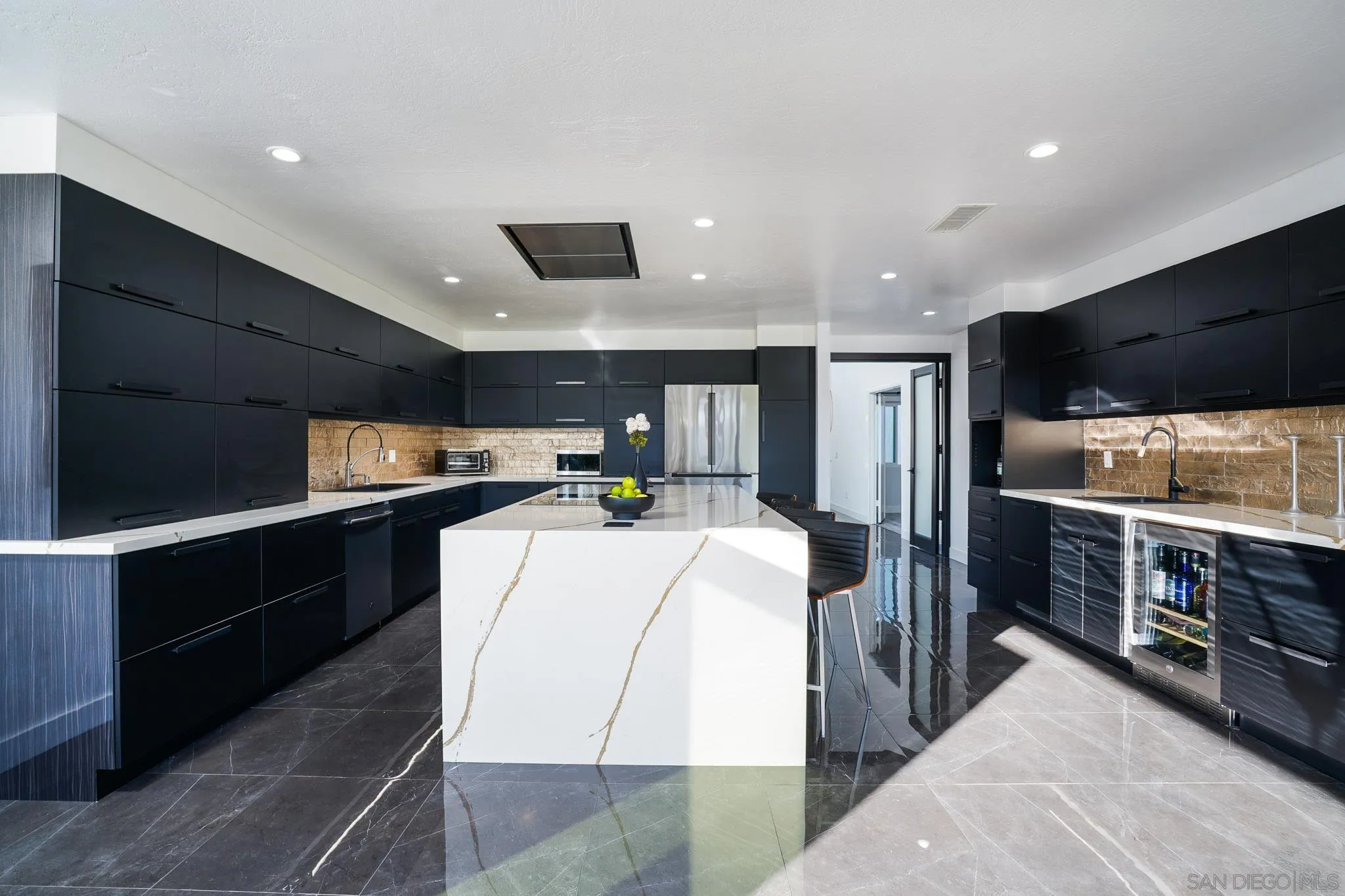 1517 Shields Avenue Encinitas, CA 92024 - Photo 12 of 37