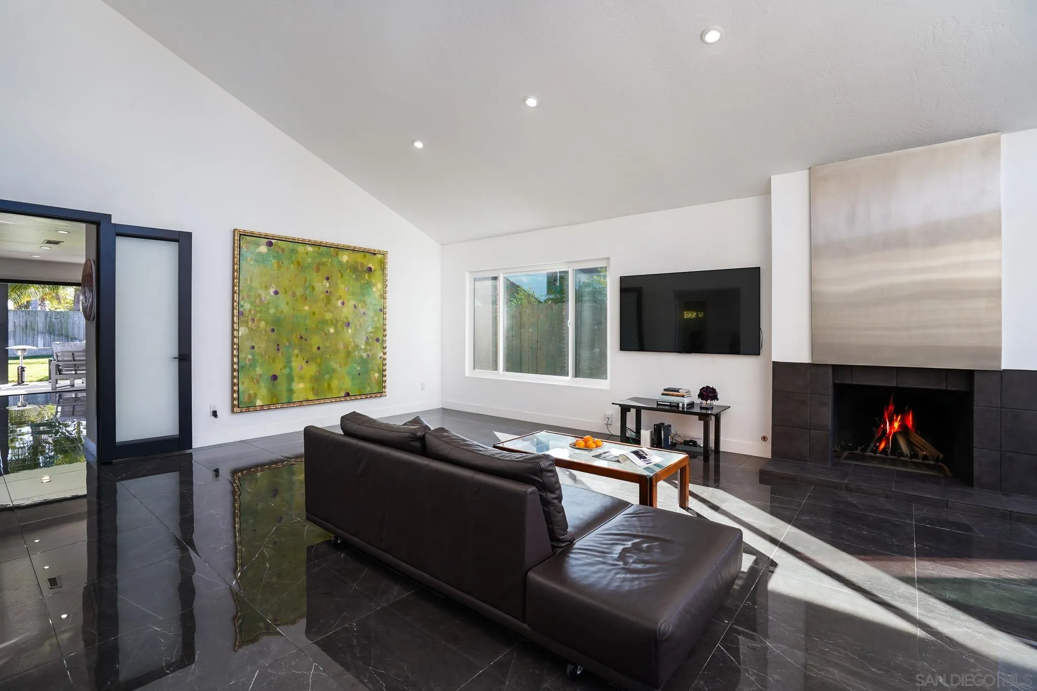 1517 Shields Avenue Encinitas, CA 92024 - Photo 3 of 37